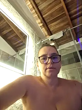 MariaPau_83 webcam