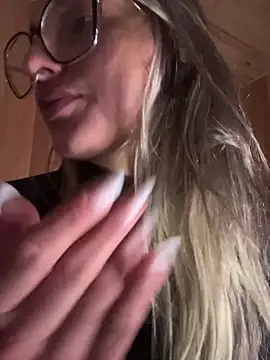 AliceStone19