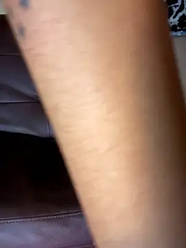 LeylaKnox webcam