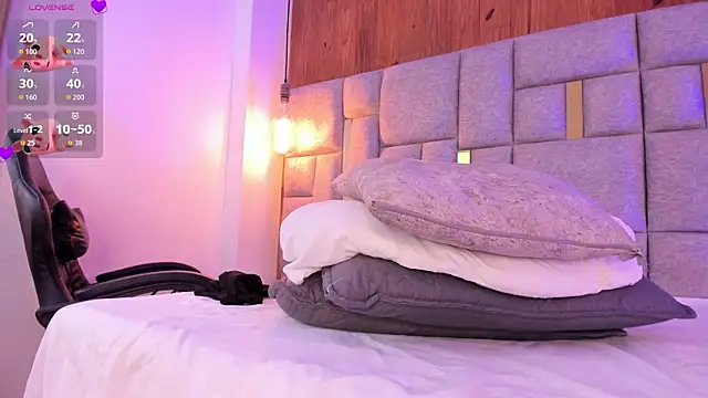 camilaa_smith_ webcam