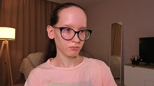 BettyBrowni webcam
