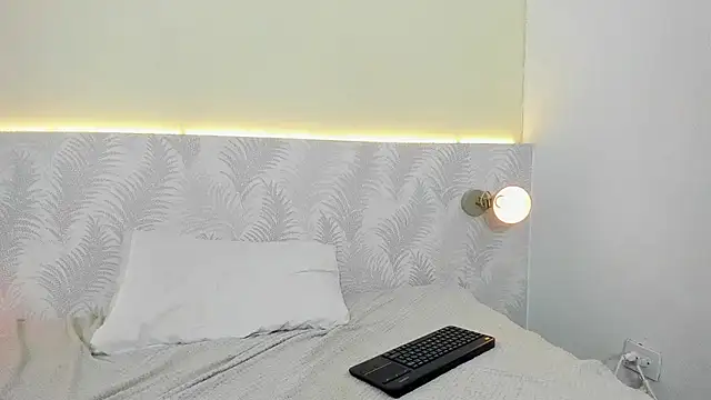 Deborah_Tantra webcam