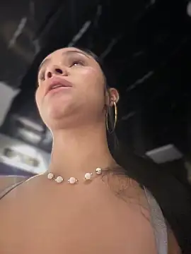 Isabella-Teen webcam