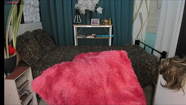 laura_yourhottestbae123 (T young) - CUMM SHOW!
