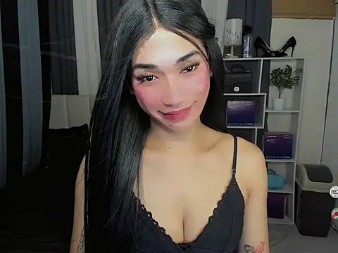 fyangfoxx - FyangFoxx's free webcam - UK Sex Cams