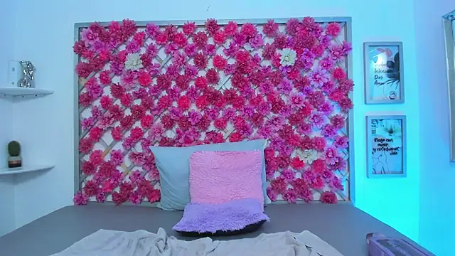emmyrouse_ webcam
