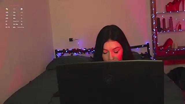 Olivia_Faye webcam