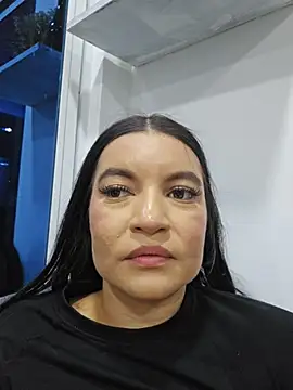 Pretty_Julieta webcam