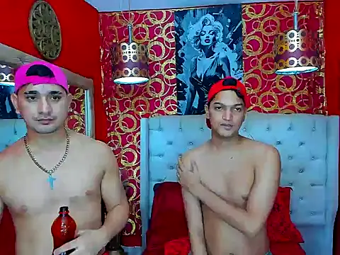 COUPLEFRIENDBAREBACK webcam stripchat model stream image