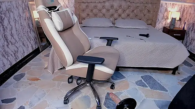 Horny_Brunette_ webcam