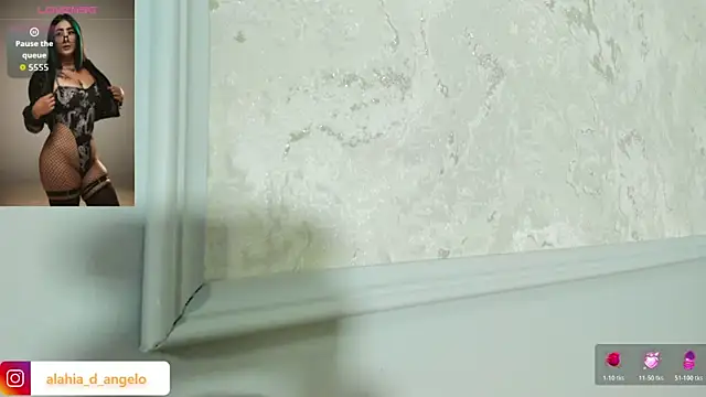 Alahia_Dangelo webcam