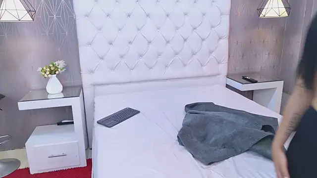 VioletSweetts webcam