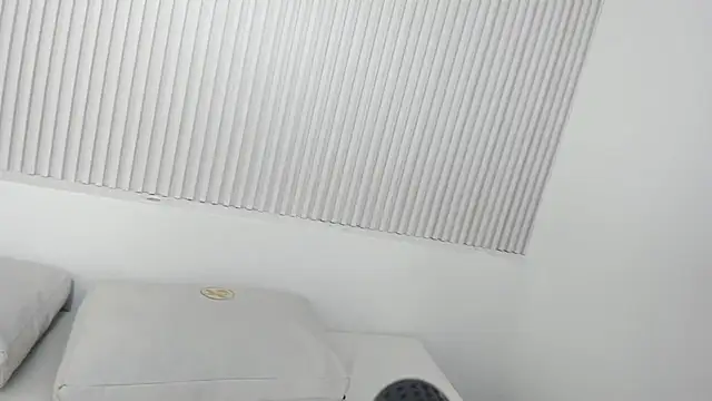 emma_wiils webcam