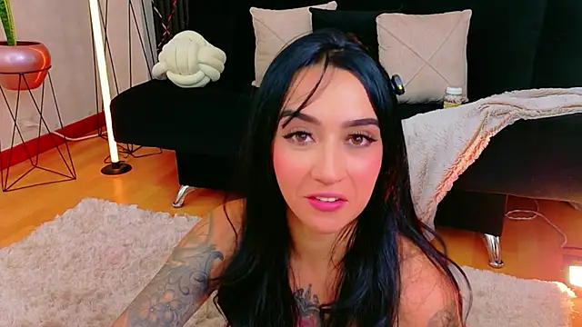 EmmyEvans1 live sex cam
