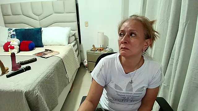 Naty_Stone webcam