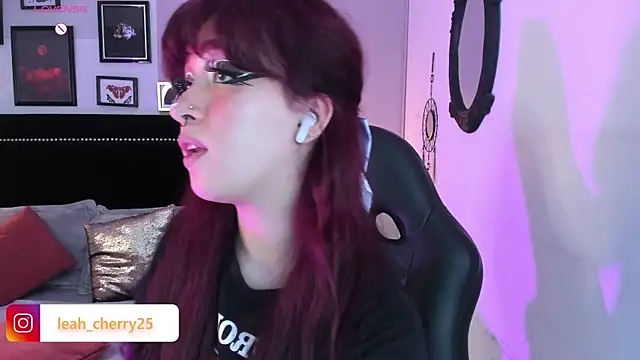 Leah_cherry webcam