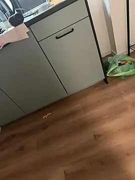 HotLara24 webcam