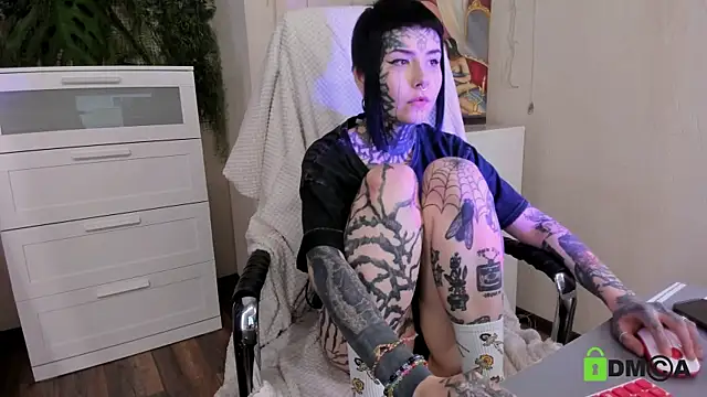 Watch Bloood__Mary live on EroticFlix - High definition streams