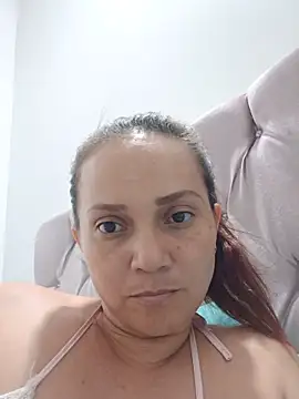 amanda39 - Amanda39's free webcam - UK Sex Cams