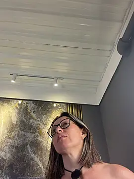 Yelena03 webcam