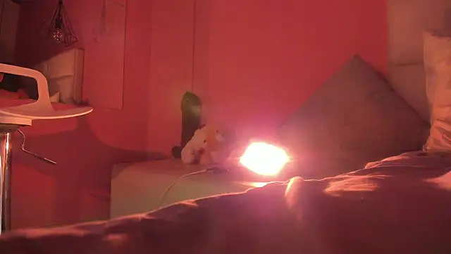 KarolyneLune webcam