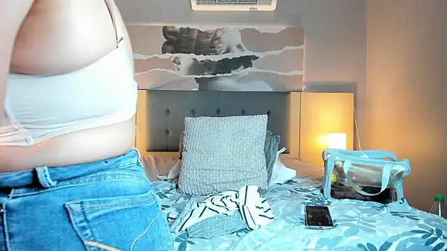 Zara_Holly_ webcam