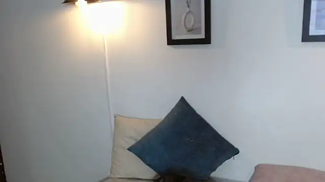 LucyArcy webcam