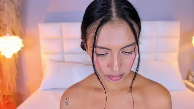 _BunnyNaugthy webcam