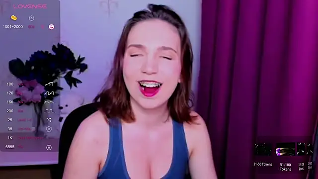 KindHazelHere_ webcam