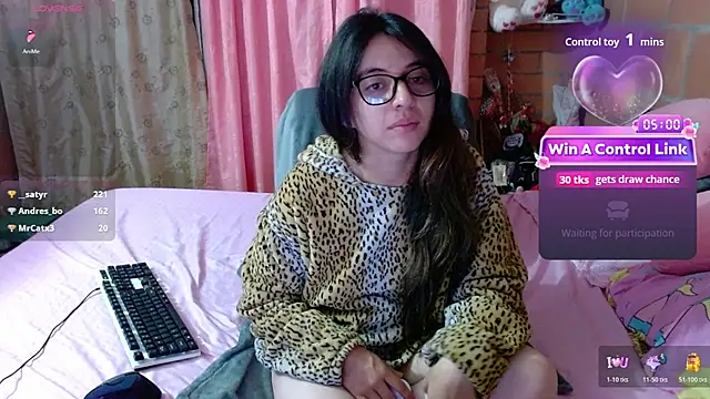 Watch Maggie_Fox3 live on EroticFlix - High definition streams