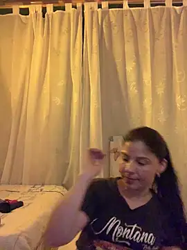 estefani_32 - Estefani_32's free webcam - UK Sex Cams