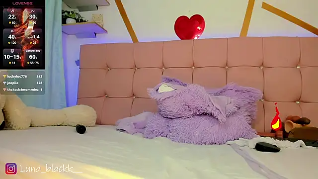Luna_blackk webcam