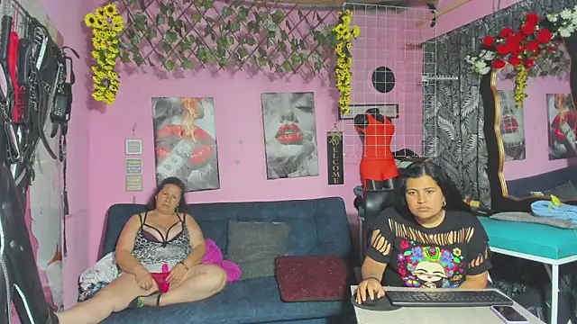 lesbiancuple webcam