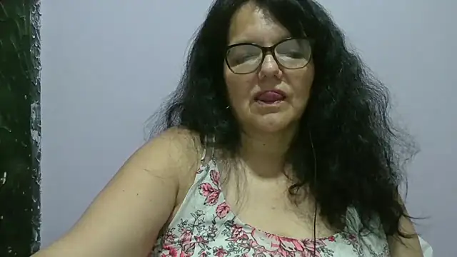 kassandra02 - Kassandra02's free webcam - UK Sex Cams