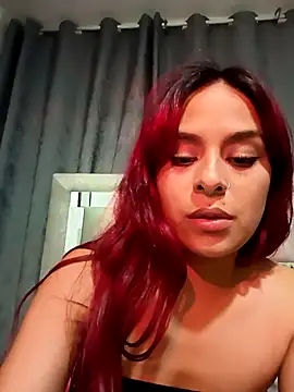 emiily_bills - Emiily_Bills's free webcam - UK Sex Cams