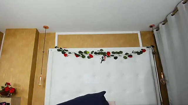 heidy_milf - Heidy_milf's free webcam - UK Sex Cams