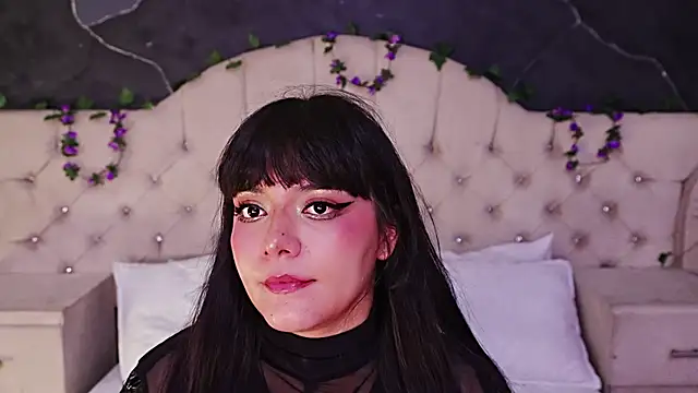 ambergreyy_ - AmberGreyy_'s free webcam - UK Sex Cams