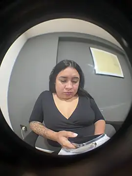 Pretty_Isadora webcam