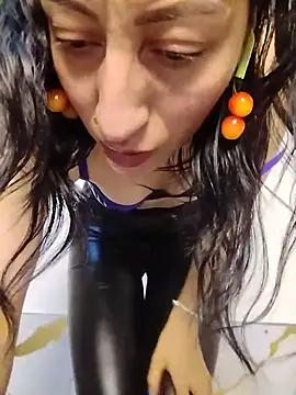 Oriana111 webcam