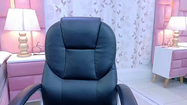 GabyMoreau webcam
