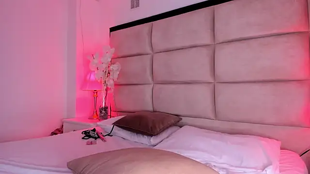 Adara_Muller webcam