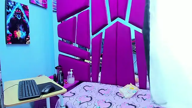 carolina_suarez_ - Carolina_Suarez_'s free webcam - UK Sex Cams