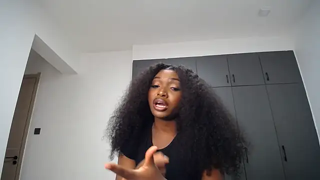 Watch Pretty_Liya08 live on EroticFlix - High definition streams