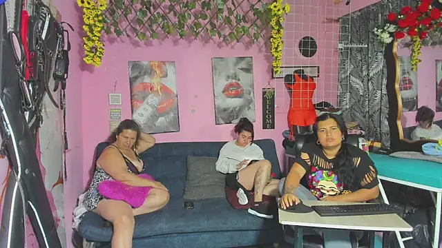lesbiancuple webcam