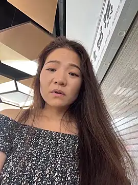 xiaochengzi505 (F milf) - 在商场试衣间自慰