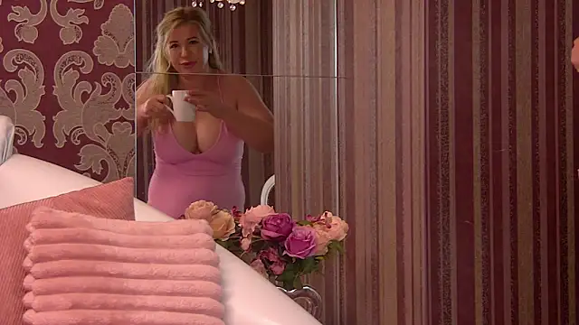briannaellams - BriannaEllams's free webcam - UK Sex Cams