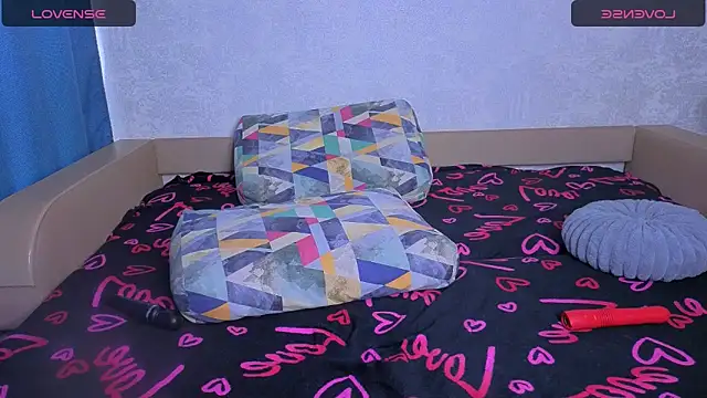LucieHells webcam