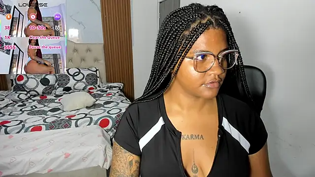 ZahraRose webcam