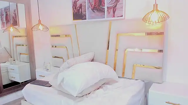 Noelle_Minx webcam