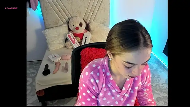 Mia_Victoria22 webcam
